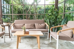 empty-wood-chair-living-room